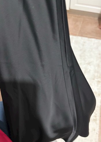 Drapeli Parlak Siyah etek SATEN - Görsel 2