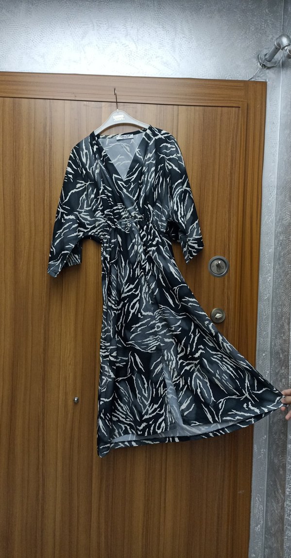 Bohem Tarz Gri Zebra Desenli Uzun Elbise - Görsel 2