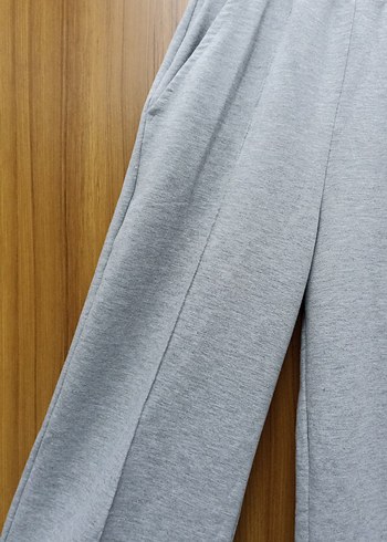 Gri Kadın Piliseli Rahat Kesim Eşofman - Görsel 3