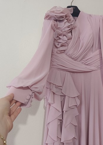 Pudra Renkli Uzun Drapeli Tesettür Abiye - Görsel 6