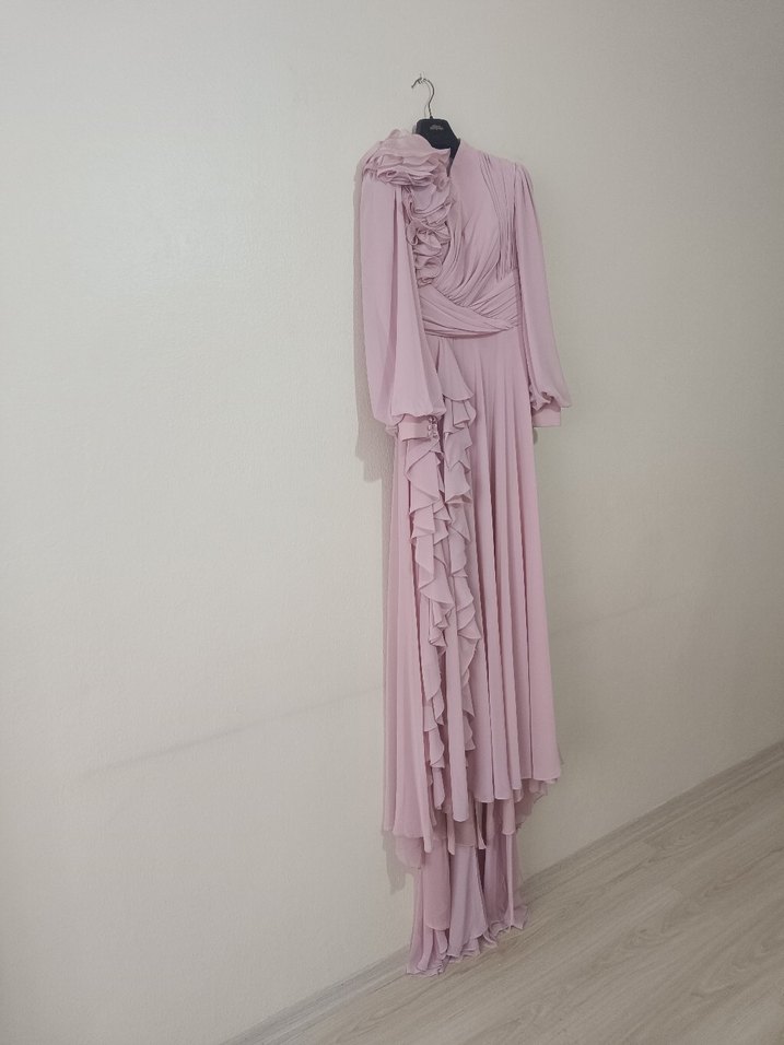 Pudra Renkli Uzun Drapeli Tesettür Abiye - Görsel 5