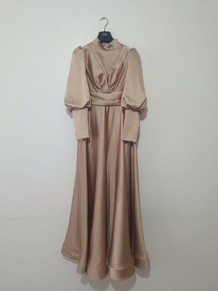 Uzun Kol Drapeli Saten Elbise - Görsel 5