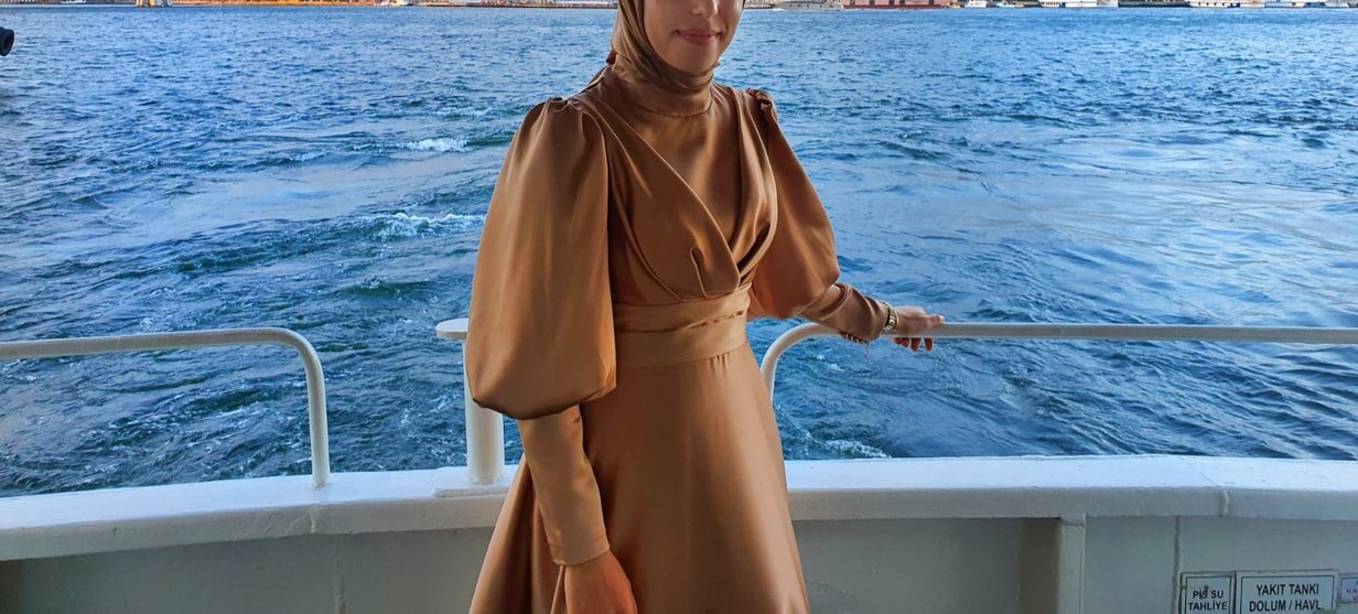 Uzun Kol Drapeli Saten Elbise - Görsel 2