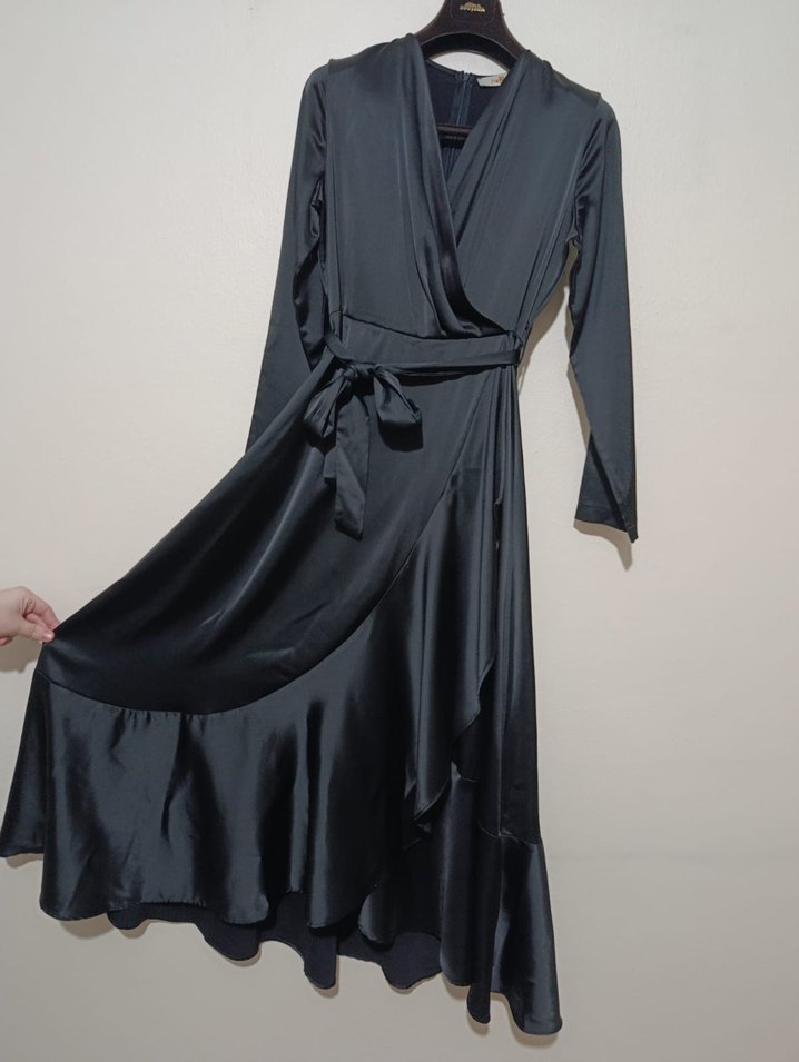 Uzun Siyah Tesettür Kadın Elbise - Görsel 3