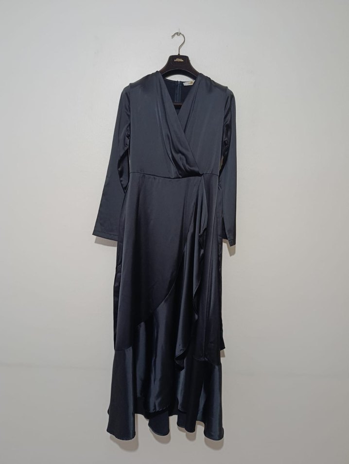 Uzun Siyah Tesettür Kadın Elbise - Görsel 2