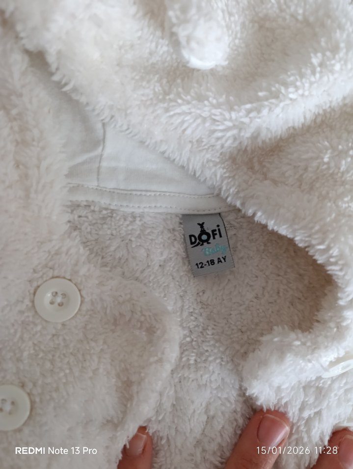 Kız Çocuk Beyaz Kapüşonlu Bornoz - Görsel 2