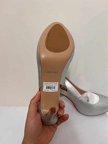41 Beden gri Renk Nine west