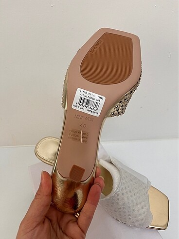 40 Beden altın Renk Nine west topuklu terlik