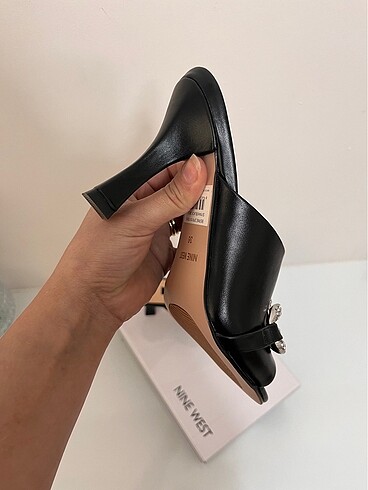 40 Beden Nine west topuklu terlik