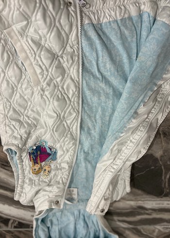 Kız Çocuk Nakışlı Beyaz Fermuarlı Yelek - Görsel 2