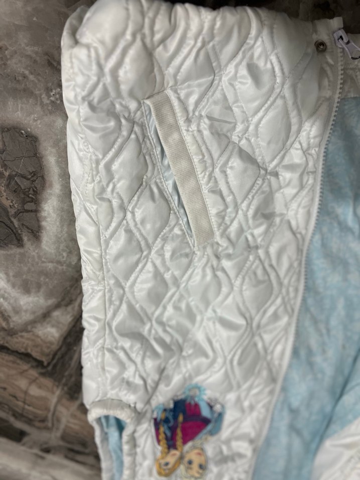 Kız Çocuk Nakışlı Beyaz Fermuarlı Yelek - Görsel 3