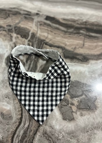 Gri Kareli Bebek Önlüğü - Görsel 2