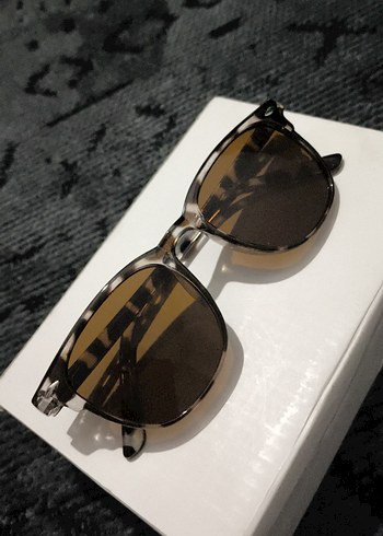 Ray Ban Kahverengi Tokalı Paris Sokak Stili Kadın Gözlüğü