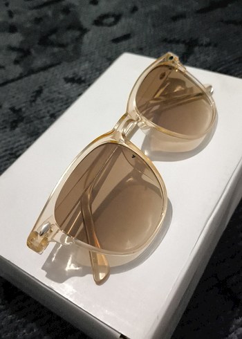 Ray Ban Şeffaf Bej Kadın Güneş Gözlüğü