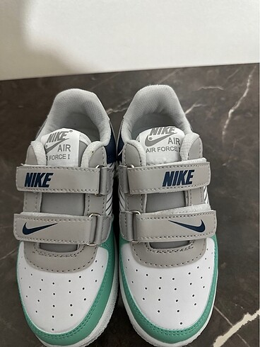 27 Beden nike ışıklı çocuk ayakkabısı