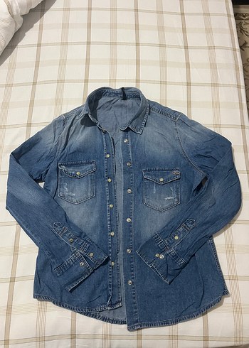 Düğmeli Mavi Denim Kadın Gömlek