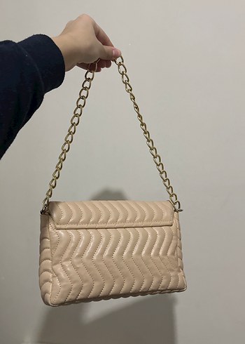 Bej Deri Zincir Detaylı Yılan Desenli Kadın Çanta - Görsel 3