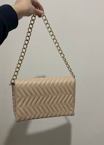 Bej Deri Zincir Detaylı Yılan Desenli Kadın Çanta - Görsel 2