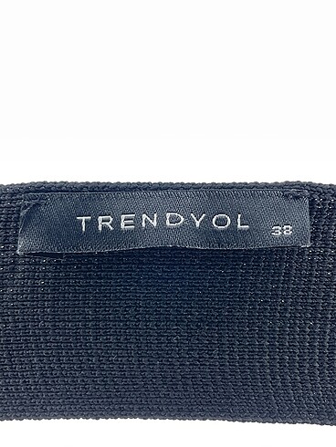 38 Beden siyah Renk Trendyol & Milla Yelek %70 İndirimli.