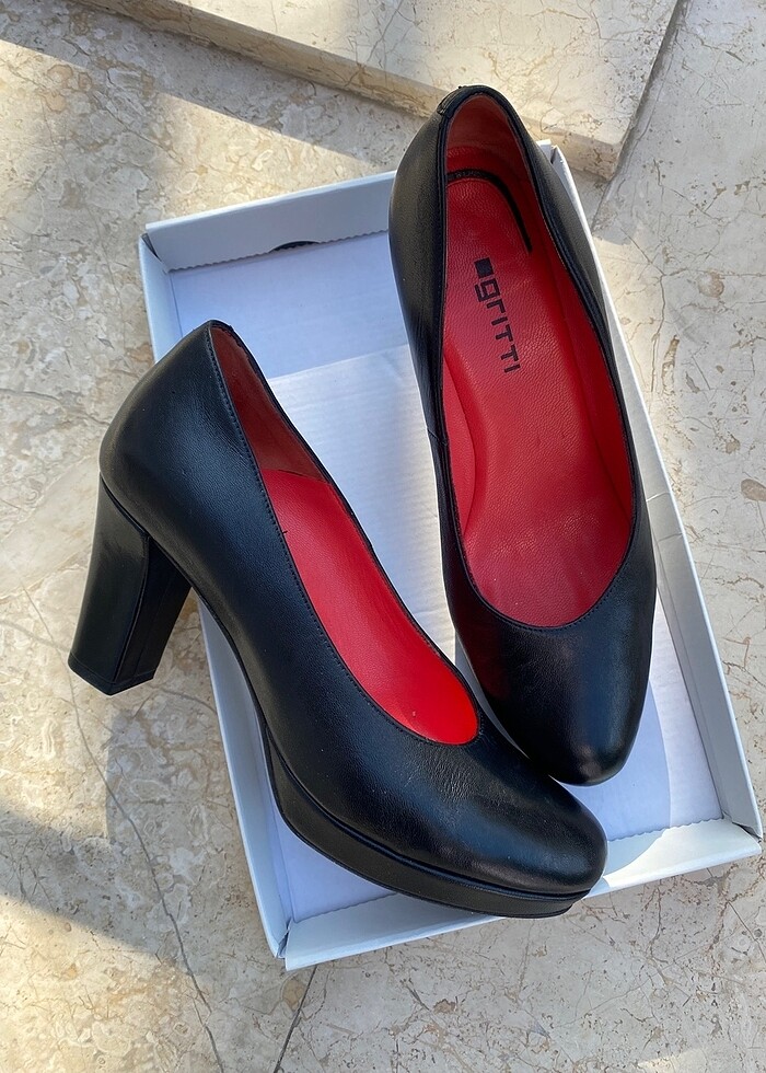 Kadın topuklu ayakkabı - Görsel 4