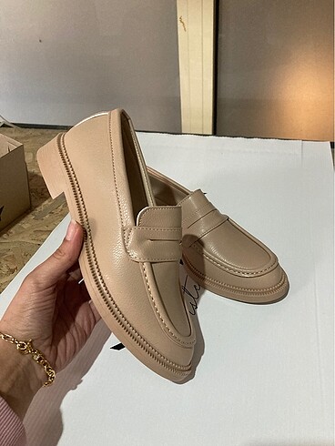Zara Kadın Sütlü Kahve Loafer Ayakkabı