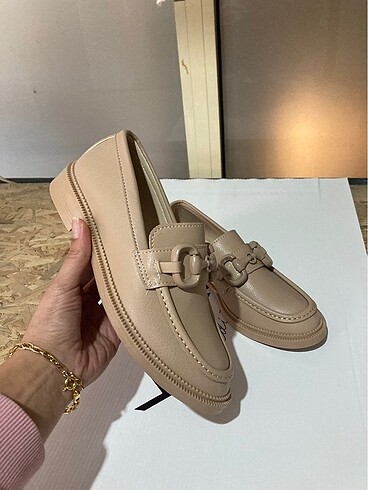 Zara Kadın Krem Makosen Loafer Ayakkabı