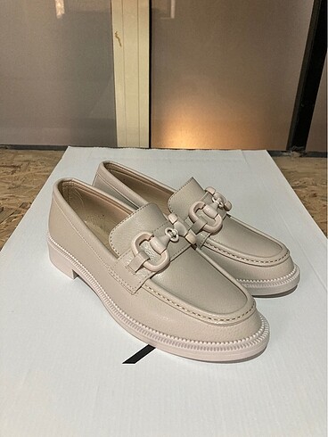 Kadın Bej Tokalı Loafer Oxford Ayakkabı