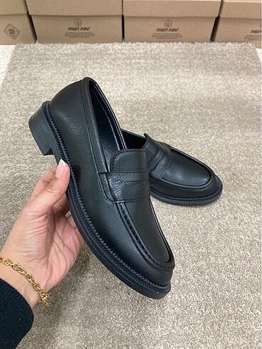 Zara Kadın Siyah Oxford Loafer Ayakkabı