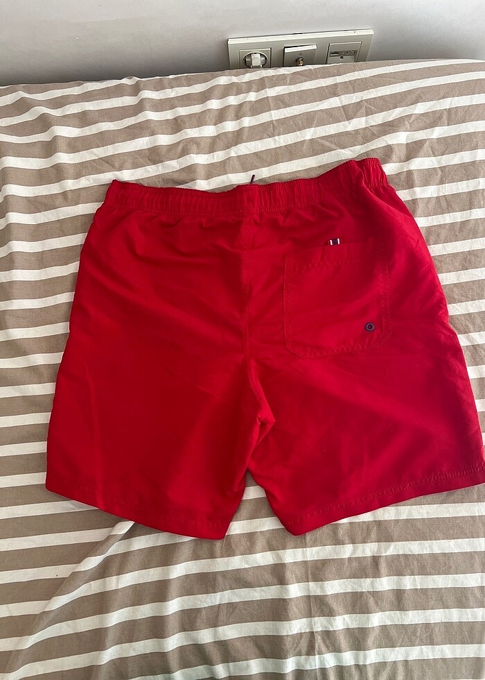Erkek deniz şortu kırmızı - Görsel 2