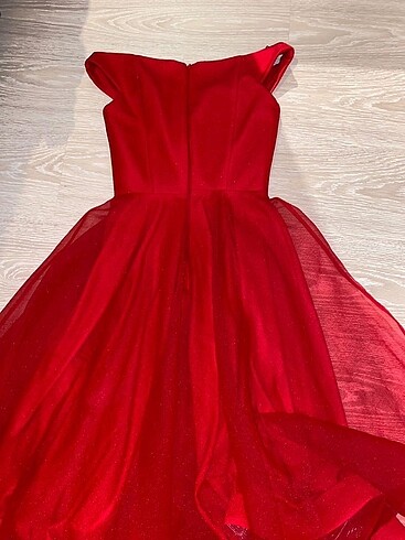 Diğer kırmızı midi boy tüllü abiye elbise