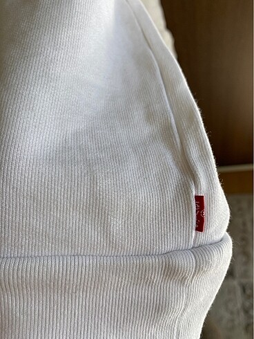 m Beden Levis Sweat