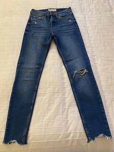 Bershka Slim Fit Jean