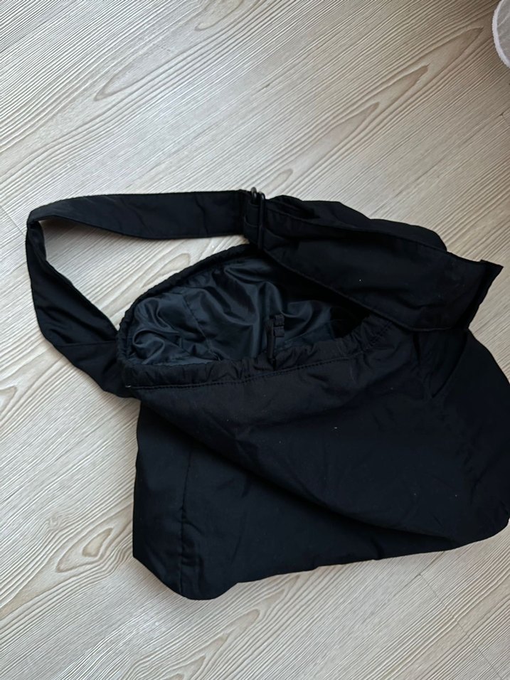 Uniqlo Omuz Çantası - Görsel 5