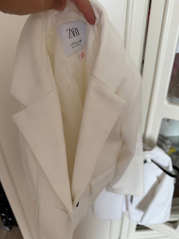 Zara Kız Çocuk Beyaz ceket etek takım - Görsel 3