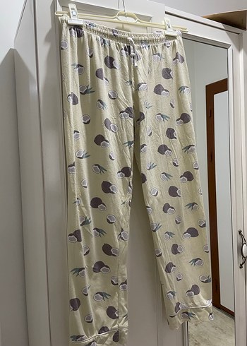 l Beden Sarı kısa kollu pijama takımı