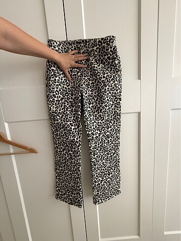 Zara Zara leopar flare jean