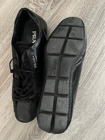 42 Beden siyah Renk PRADA erkek ayakkabı