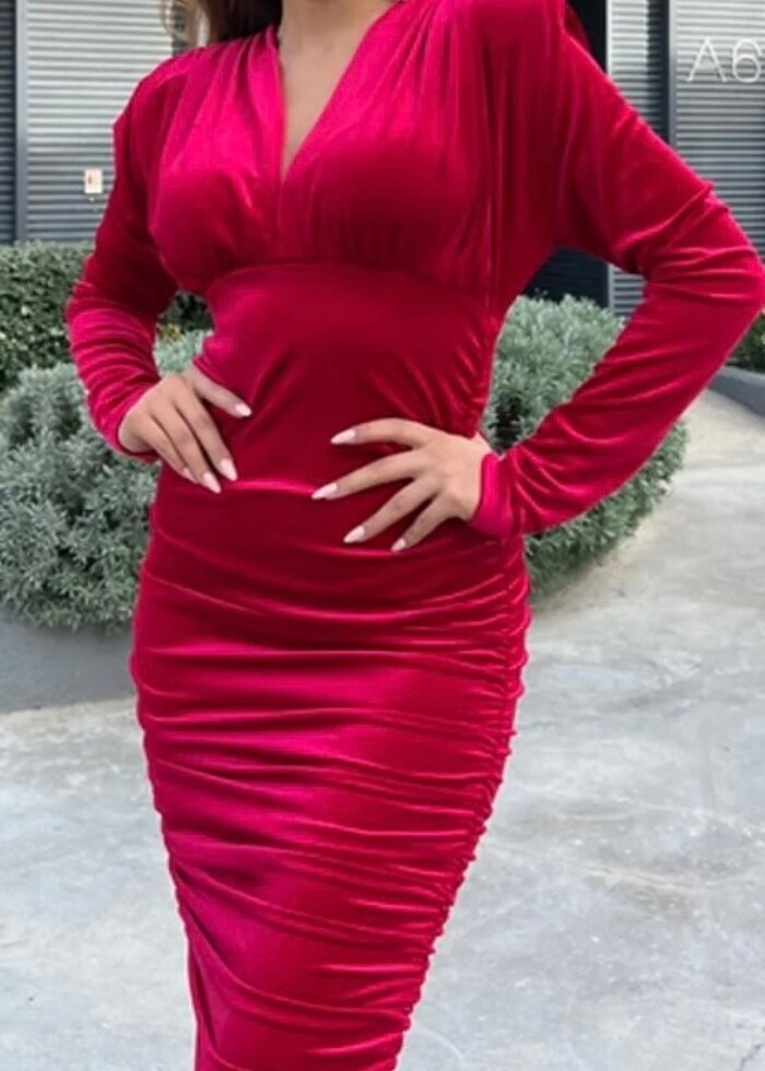 Büzgülü kadife elbise - Görsel 2