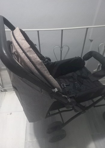 Siyah Bebek Arabası Katlanabilir Model - Görsel 5