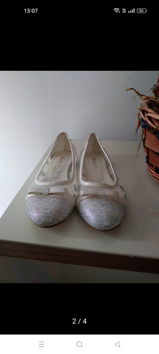 Beyaz Parlak Taşlı Babet - Görsel 2