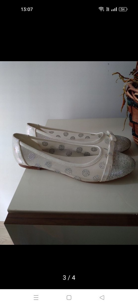 Beyaz Parlak Taşlı Babet - Görsel 3