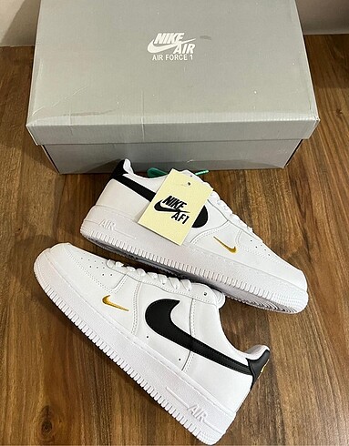 NİKE AF1 GOLD