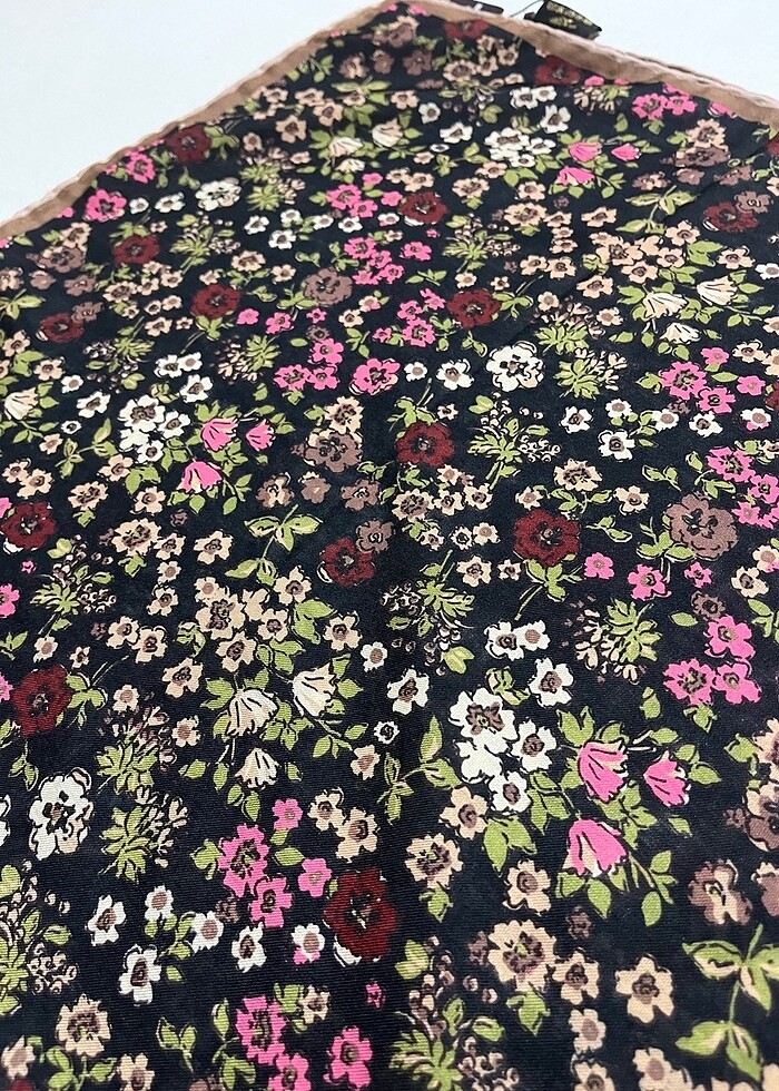 Çiçek Desen Pamuk Eşarp - Görsel 2