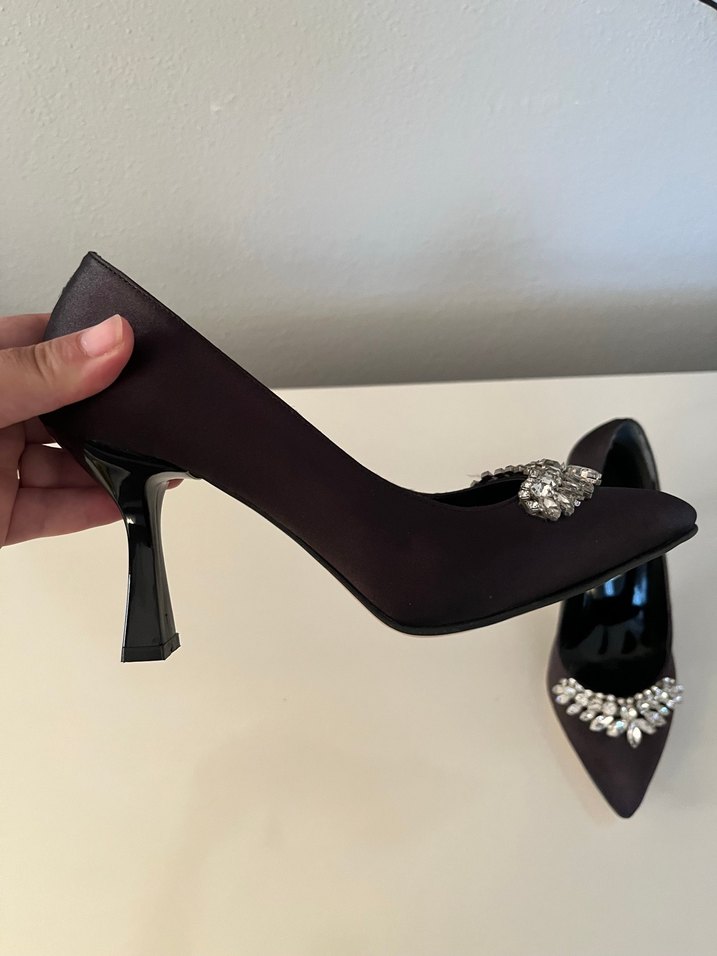 Kristal taşlı topuklu ayakkabı - Görsel 2