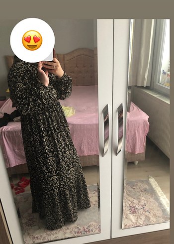 Drapeli Siyah Desenli Uzun Elbise - Görsel 2