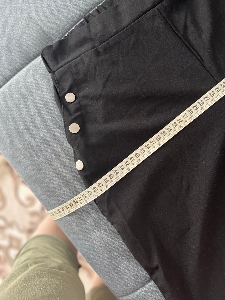 Düğmeli Siyah Kadın Kumaş Pantolon - Görsel 3