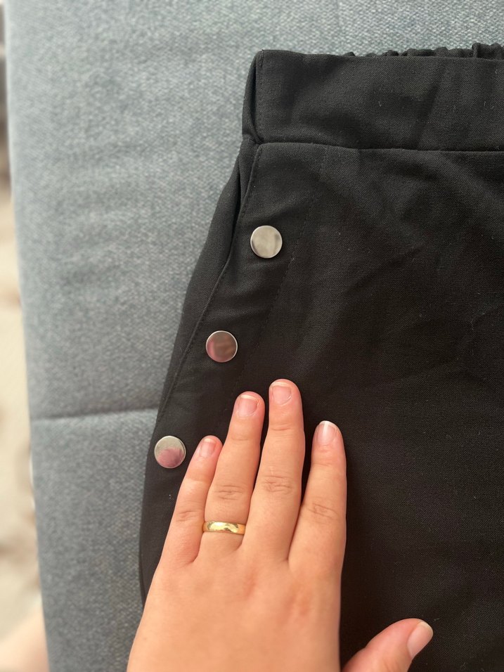 Düğmeli Siyah Kadın Kumaş Pantolon - Görsel 5