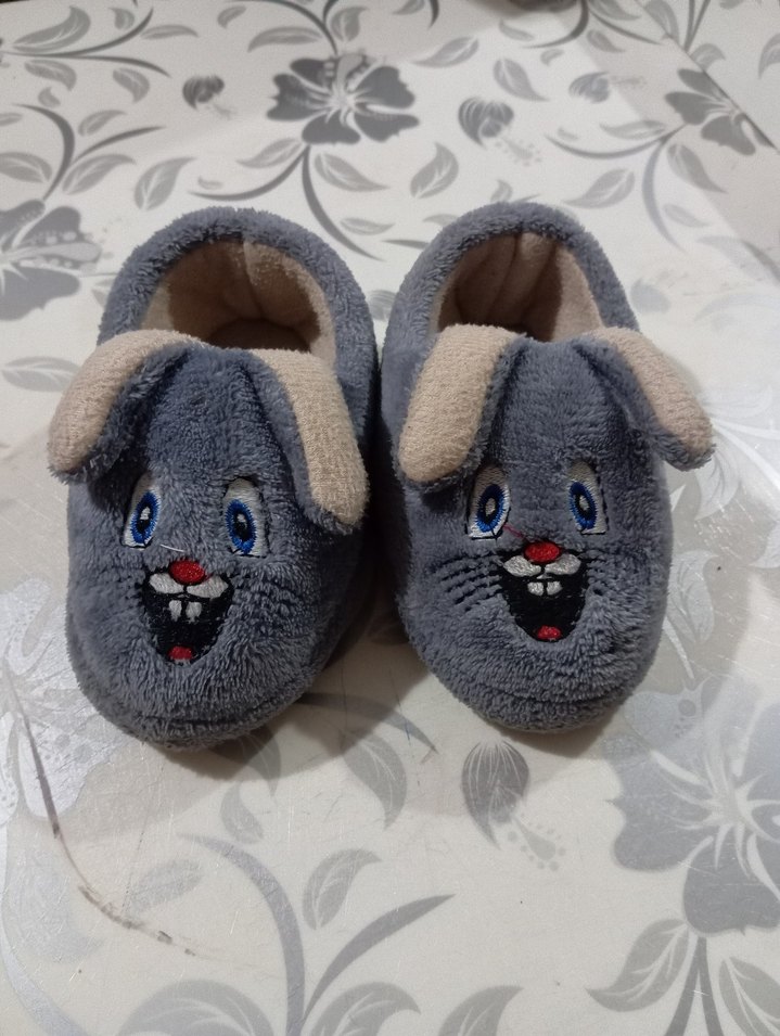 Gri Peluş Kız Çocuk Ev Terliği - Görsel 2