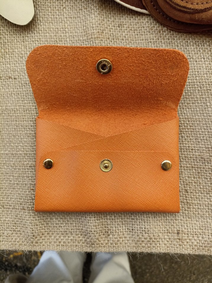 Düğmeli Bej Deri Kadın Cüzdanı - Görsel 2