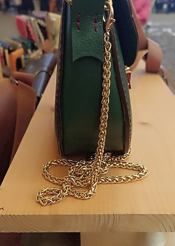 Zincir Detaylı Yeşil Deri Kadın Çanta - Görsel 2